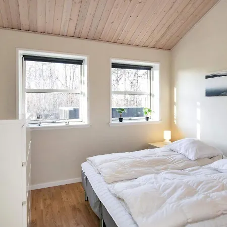 8 Person In L S Semesterbostad Laeso