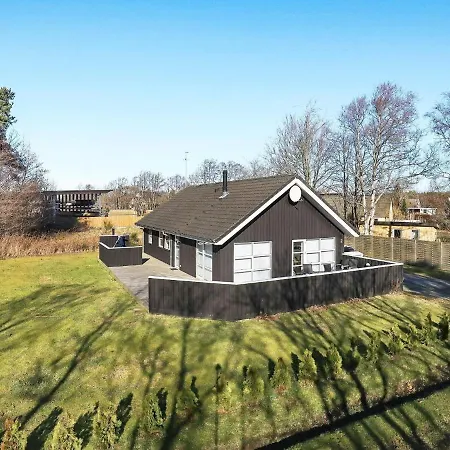 Semesterbostad 8 Person In L S